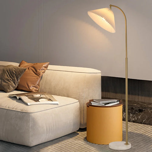 lampe de sol minimaliste de luxe avec table verticale réglable - vue 5 sur 14