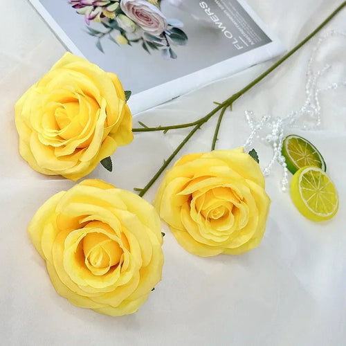 branches de roses artificielles en soie pour décoration élégante - vue 27 sur 40
