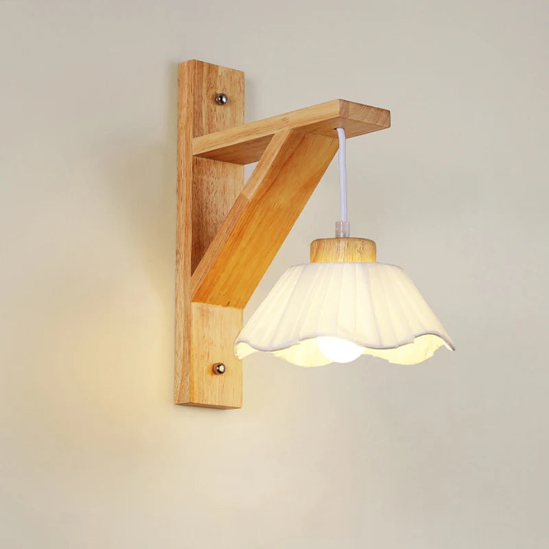 Japanese Wood Wall Lamp Wabi-sabi Style Bedside Light Fabric Lampshade Chinese Lantern Wall Light for Living Room Restaurant E27 - vue 1 sur 8