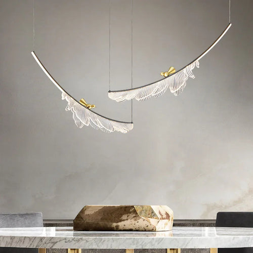 lustre design artistique en plumes et fil métallique ajustable - vue 3 sur 8