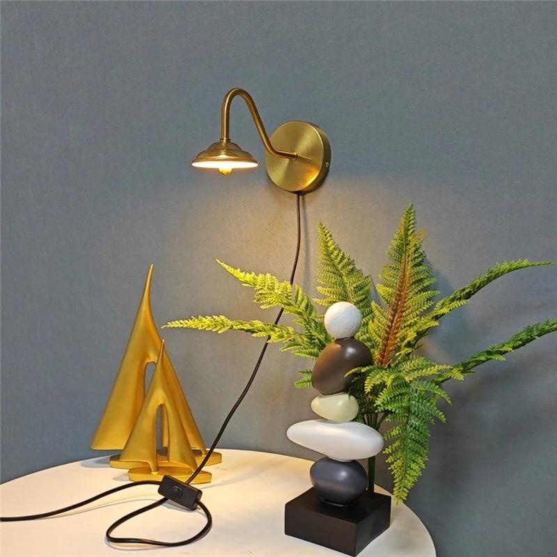 applique murale moderne incurvée dorée avec interrupteur led décoration nordique - vue 5 sur 9