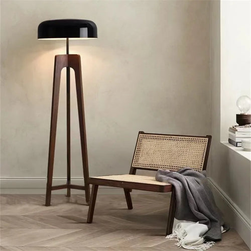 Lampadaire bois ambiance maison hôtel magasin adaptateur prise - vue 3 sur 10