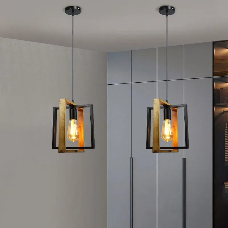 lustre rétro en fer et bois pour bar restaurant - vue 3 sur 7