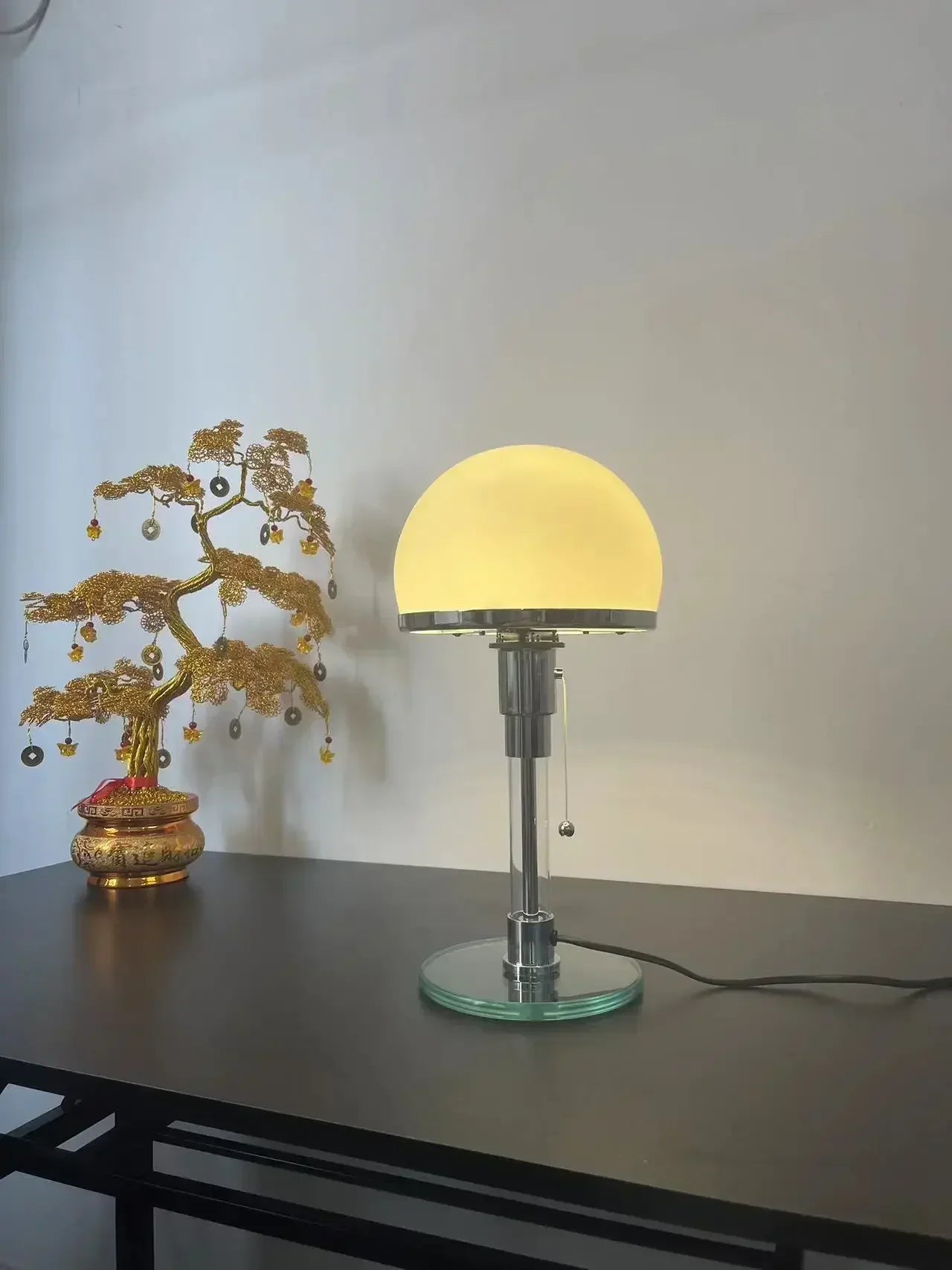 lampe de bureau moderne au design nordique élégant et fonctionnel - vue 6 sur 7