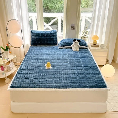 surmatelas chaud en velours pour lit double antidérapant et pliable - vue 3 sur 12