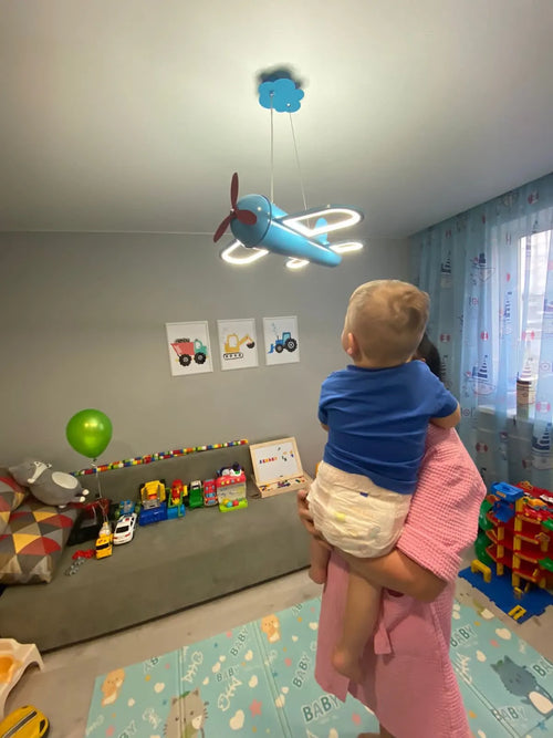 lustre led moderne en forme d'avion pour chambre d'enfant - vue 6 sur 10