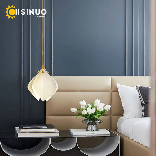 Lustre Magnolia en céramique - vue 5 sur 17