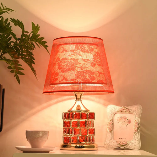 European Rubik's Cube Crystal Lamp Bedroom Bedside Household Simple, Modern, Warm, Romantic Inn Bedside Table Lamp - vue 6 sur 10