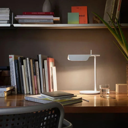 Italian Designer High Quality Table Light Desk Lamp for Bedroom Reading - vue 3 sur 8