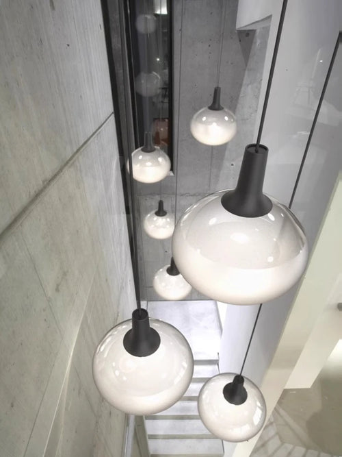 plafonnier led minimaliste en verre blanc mat design élégant moderne - vue 4 sur 9