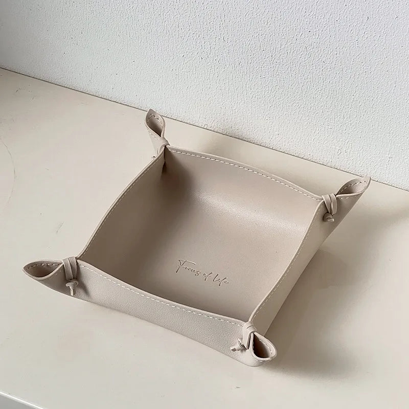 plateau de rangement en cuir pour dés bijoux et clés - vue 8 sur 14