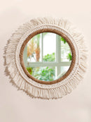 miroir suspendu en macramé décoratif avec pompons tissés