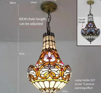 lustre vintage méditerranéen en vitrail pour intérieur élégant
