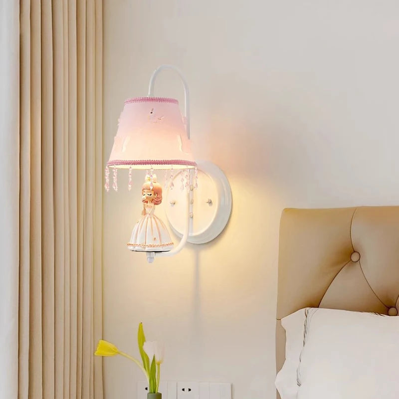 applique murale romantique pour chambre de fille moderne et chaleureuse - vue 4 sur 6