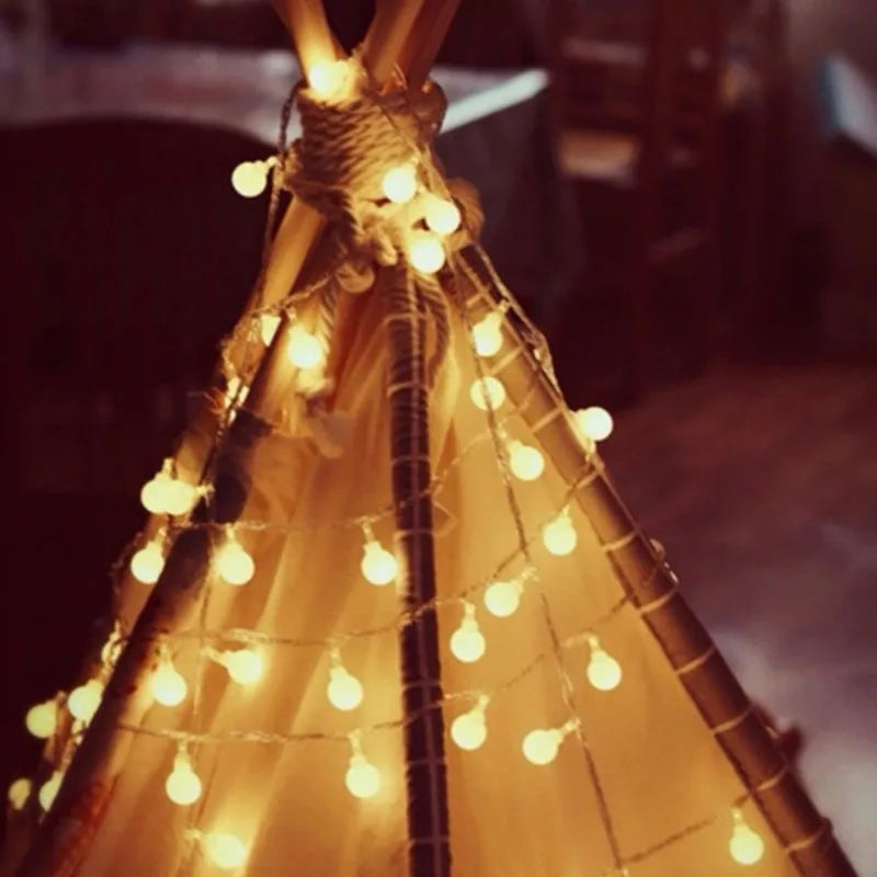 guirlande lumineuse led en forme de boule pour extérieur et décoration festive - vue 4 sur 9