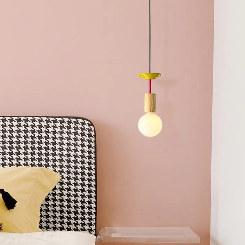 Suspension Memphis LED colorée à formes géométriques - vue 6 sur 18