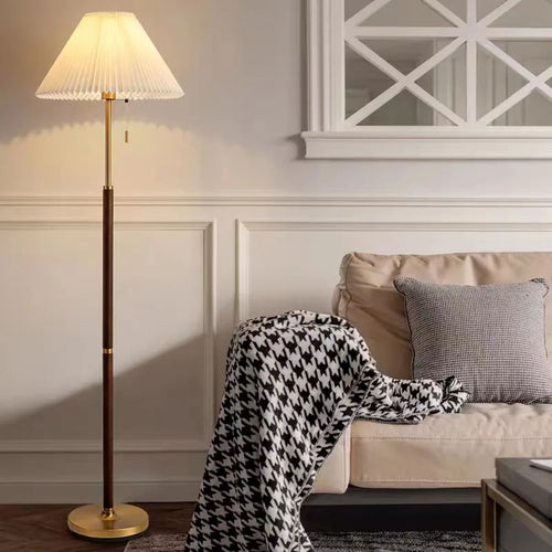 lampadaire vintage en bois avec tissu plissé design élégant - vue 4 sur 8