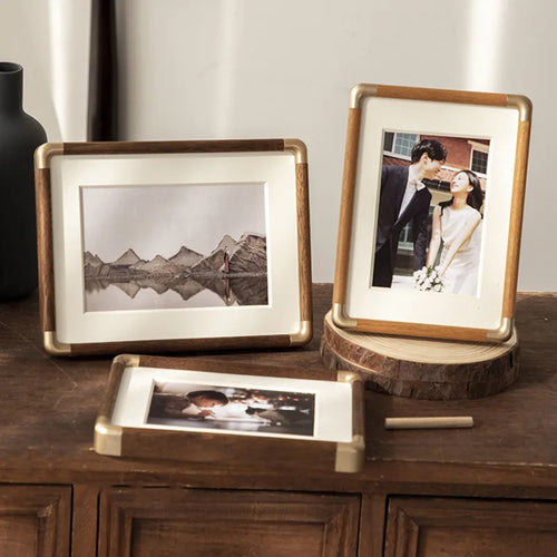 cadre photo en bois avec coin en cuivre pour décoration élégante - vue 4 sur 7