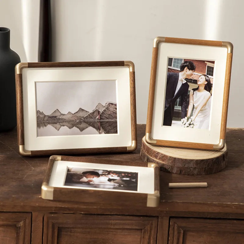 cadre photo en bois avec coin en cuivre pour décoration élégante - vue 3 sur 7