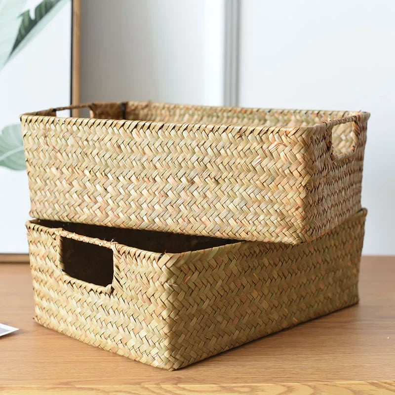 grand panier en jonc de mer tissé pour rangement et décoration - vue 5 sur 10