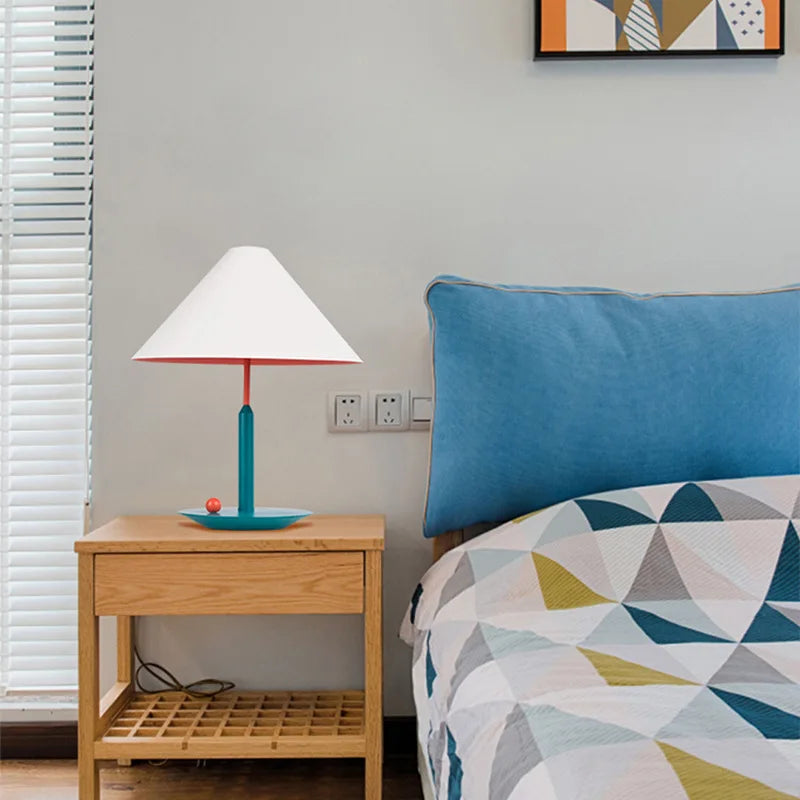 lampe à poser scandinave en métal avec ampoule led - vue 6 sur 8