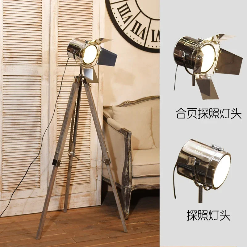 lampe de sol industrielle en bois avec trépied vintage à charnière - vue 3 sur 9
