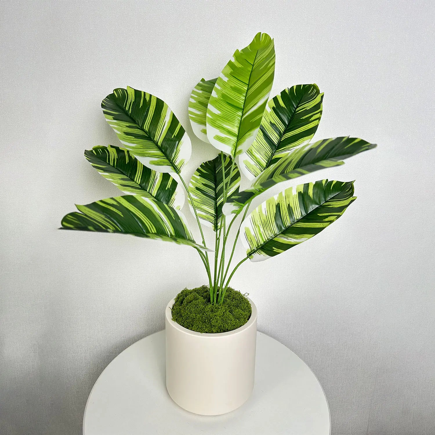 pot de fleurs en plastique pour décoration moderne et élégante - vue 4 sur 10