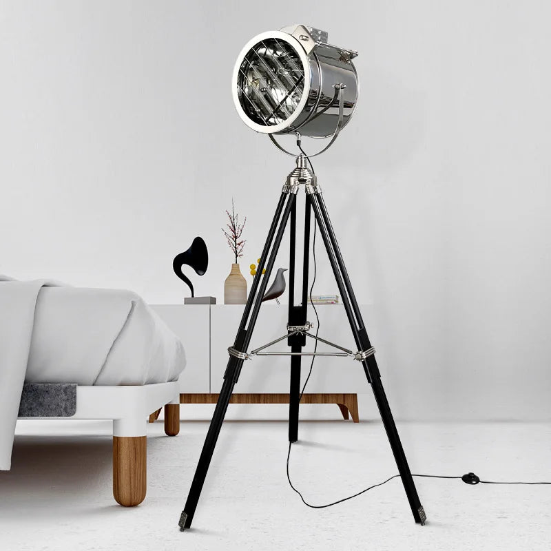 lampadaire trépied industriel en bois pour intérieur moderne - vue 3 sur 9