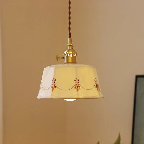 suspension élégante en laiton et céramique moderne pour cuisine - vue 2 sur 10