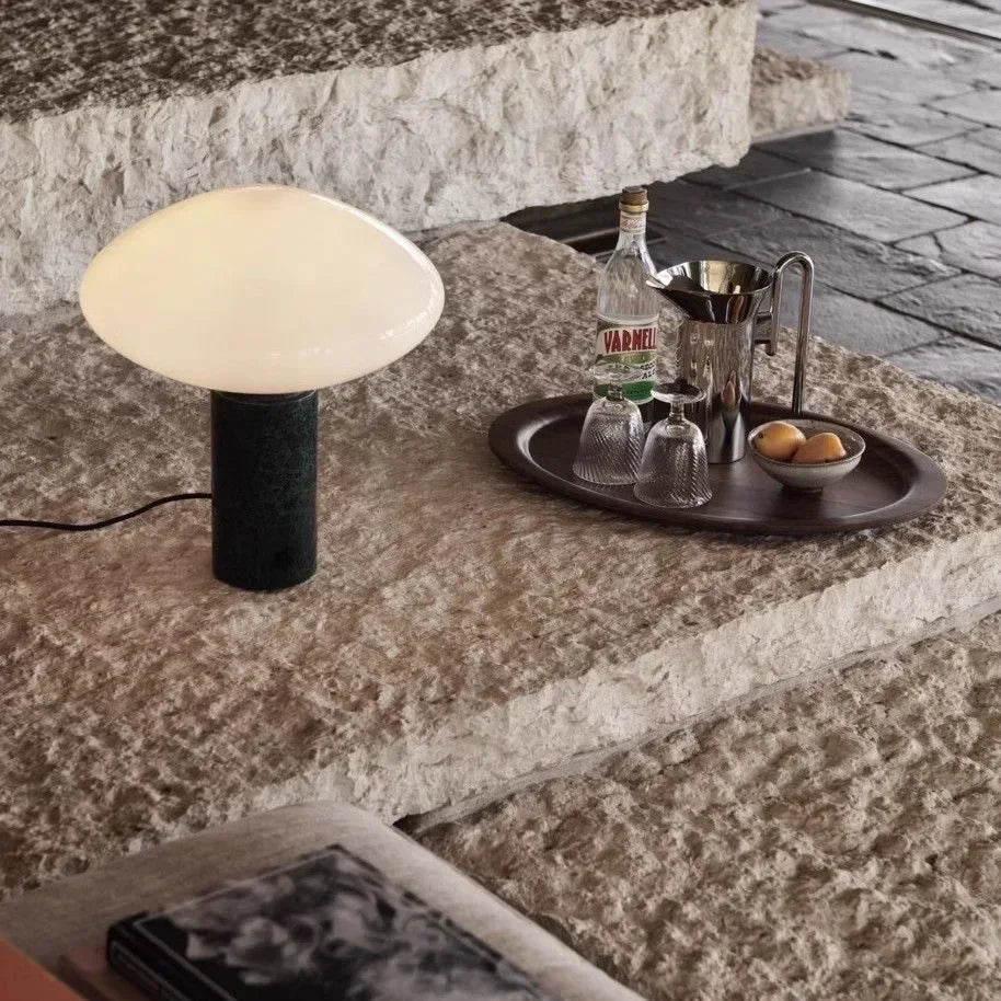 lampe à poser en marbre avec boule de verre design danois - vue 5 sur 8