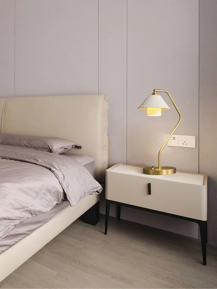 lampe de bureau en céramique cuivre avec angle réglable - vue 3 sur 12