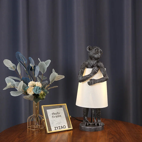 lampe à poser en résine design singe rétro pour éclairage décoratif - vue 4 sur 10