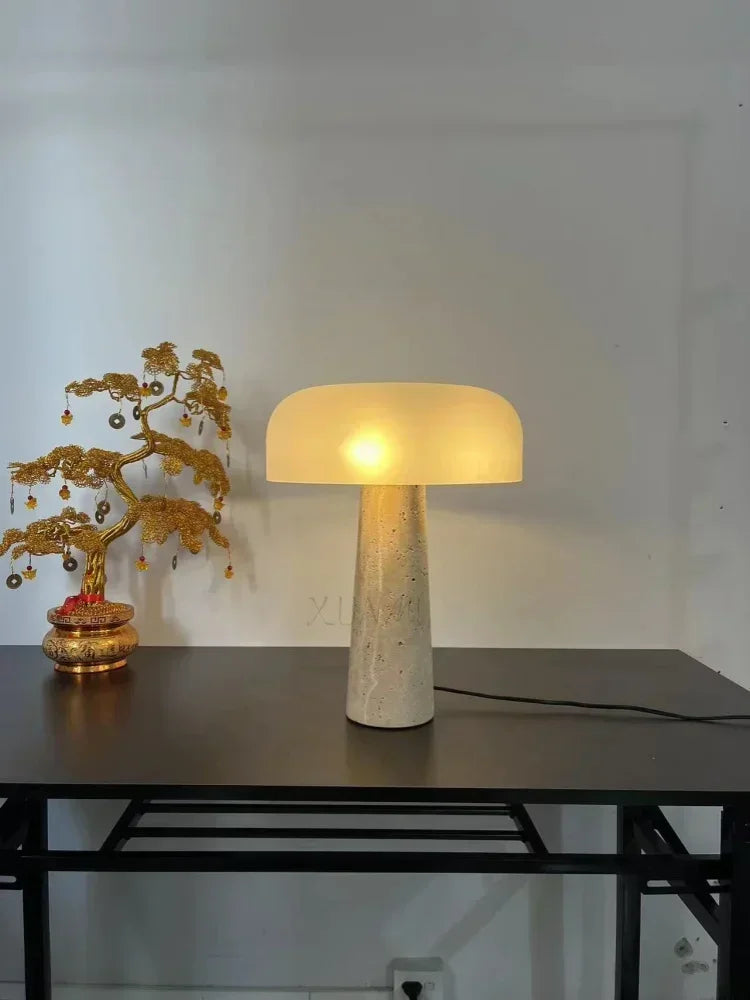 lampe à poser en travertin naturel design créatif champignon décoratif - vue 4 sur 7