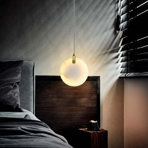 lustre léger en cuivre et marbre naturel pour décoration élégante - vue 3 sur 7