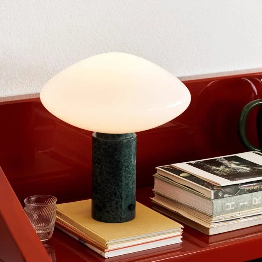 lampe à poser en marbre avec boule de verre design danois - vue 6 sur 8