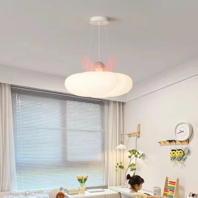 lustre mignon nuage ailes d'ange pour chambre de bébé - vue 4 sur 8