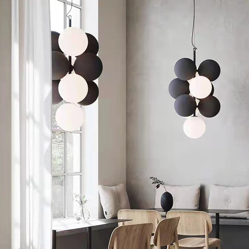 suspension 	 style avec cordon réglable et boule en pvc - vue 4 sur 10