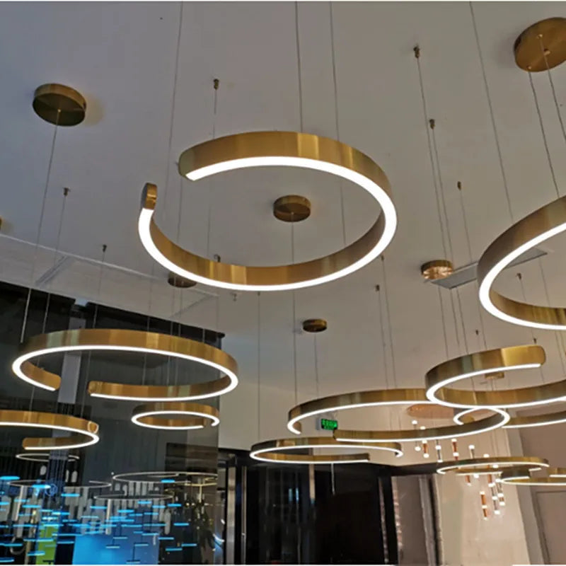 suspension LED en anneaux de luxe pour ambiance moderne - vue 3 sur 13