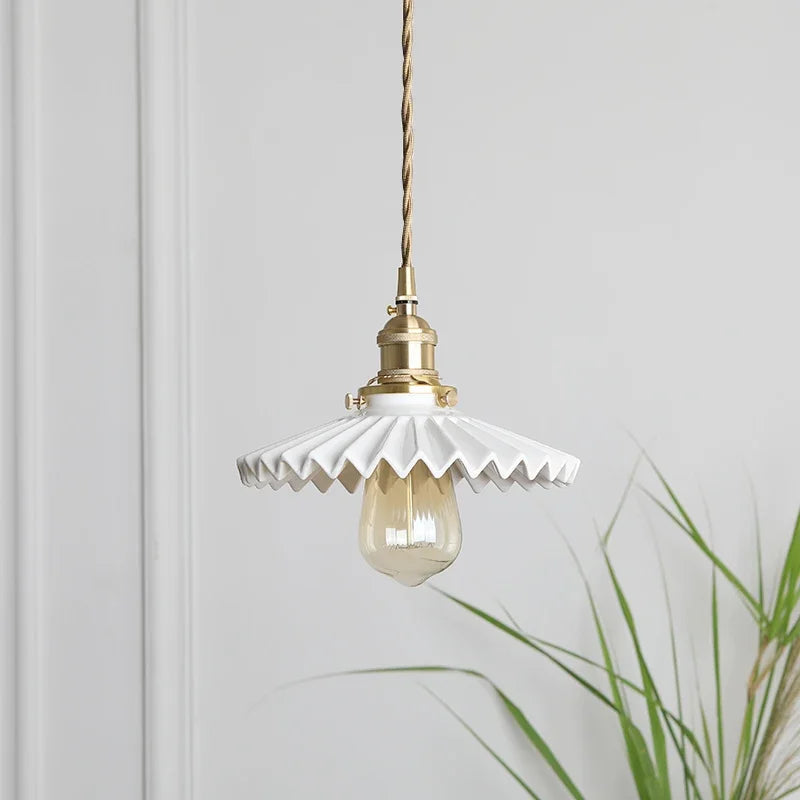 Lamp Modern LED Minimalist Creative Pendant Light, White Ceramic Pendant Lamp For Bedroom Bedside Bar Living Room Kitchen Isla - vue 1 sur 11