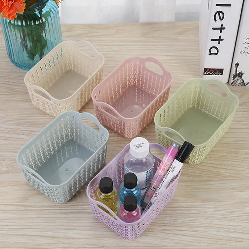 panier de rangement portable en rotin et plastique pour divers articles - vue 3 sur 9