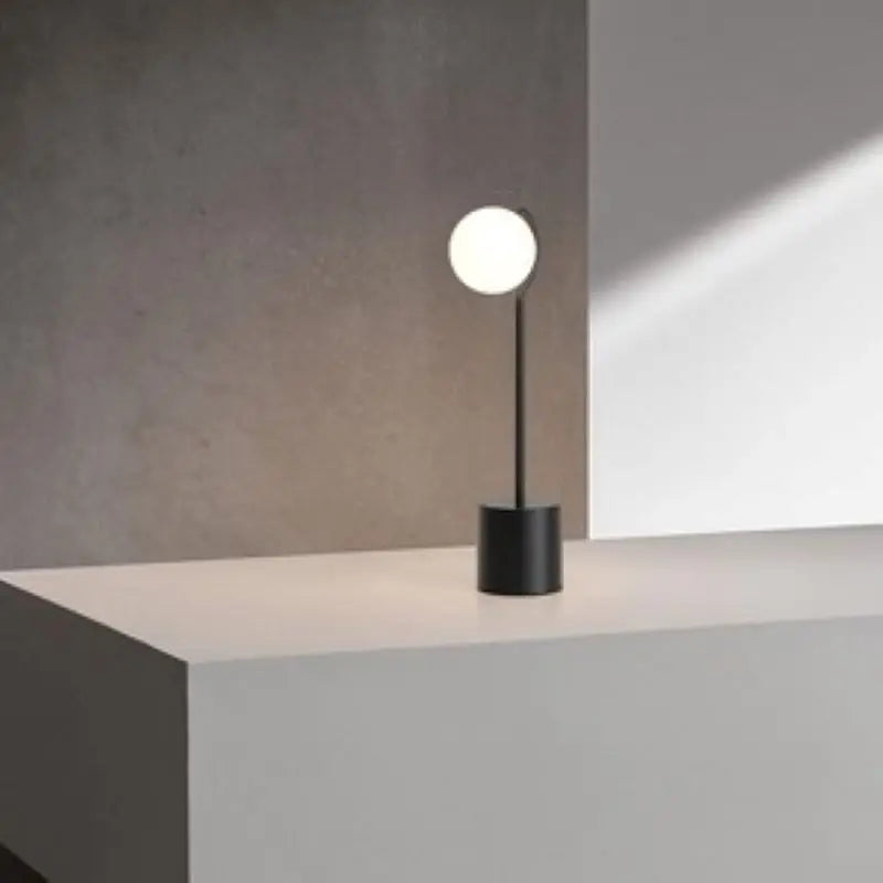 lampadaire post-moderne design nordique à trois têtes en verre blanc - vue 5 sur 10