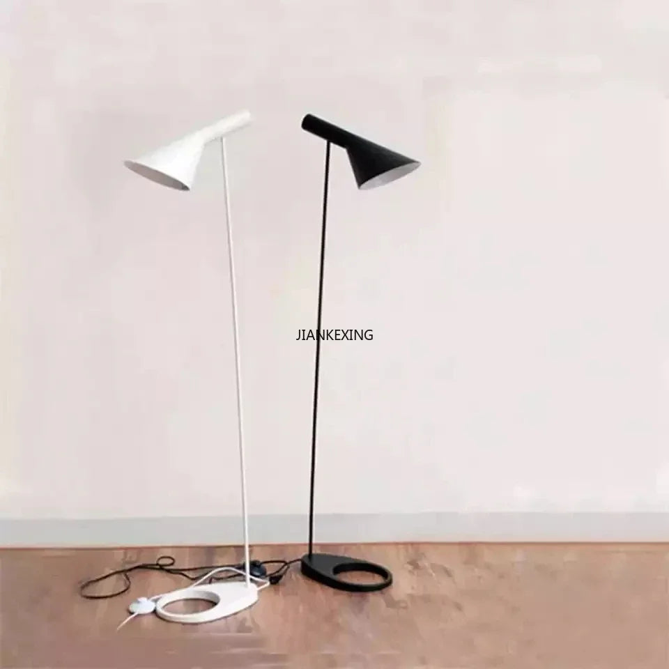 lampadaire led design arne jacobsen pour décoration moderne - vue 3 sur 12