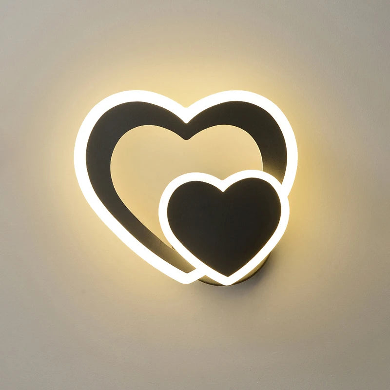 applique murale led simple design coeur nordique moderne - vue 1 sur 8