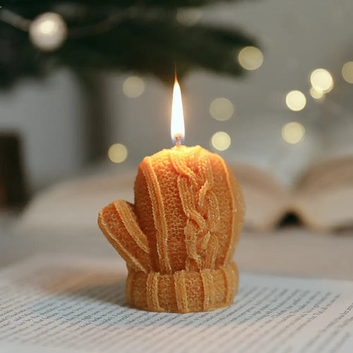 bougie parfumée mignonne en forme de gants faits main décoration de fête - vue 3 sur 10