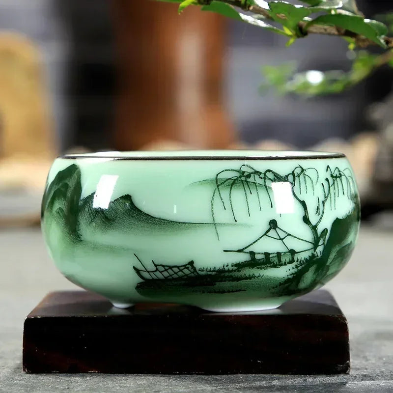 tasse à thé céladon peinte à la main avec lotus et carpe - vue 7 sur 9