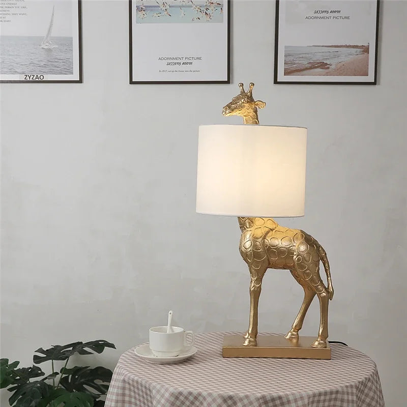 lampe de bureau design moderne girafe en résine éclairage créatif - vue 5 sur 8