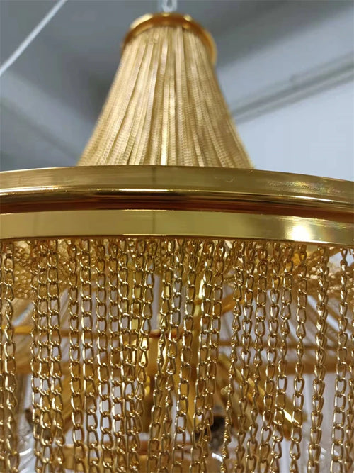 lustre moderne à pampilles en aluminium doré avec chaîne décorative - vue 7 sur 12