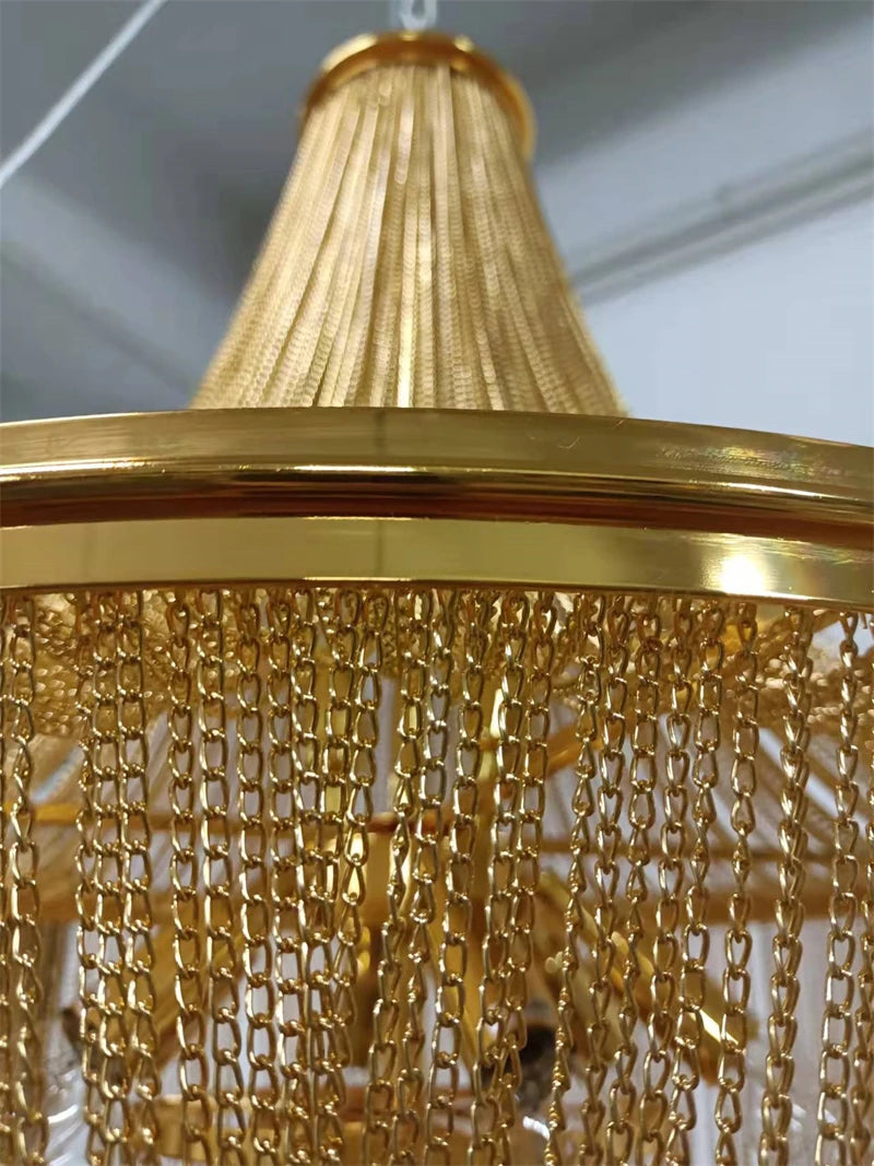 lustre moderne à pampilles en aluminium doré avec chaîne décorative - vue 6 sur 12