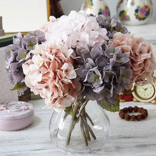 bouquet d'hortensias en soie pour décoration intérieure et mariage - vue 6 sur 14