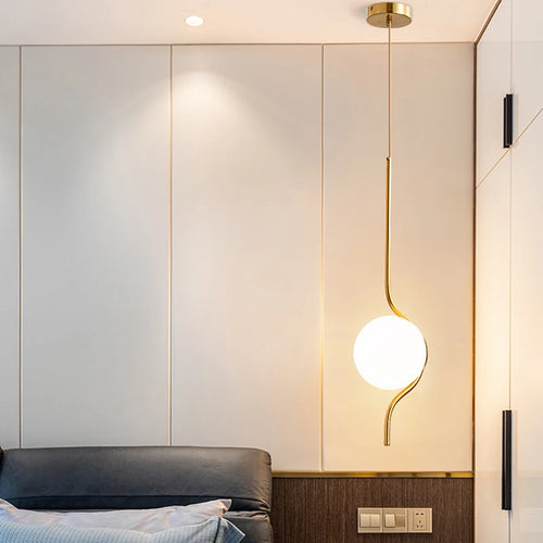 suspension en verre laiteux led créatives art déco - vue 4 sur 8